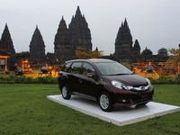 Bagaimana Rasanya di Balik Kemudi Honda Mobilio?