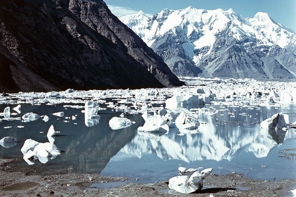 Aneh, Danau Ini Selalu Menghilang Setiap Tahun