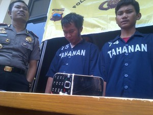 Diteriaki Maling oleh Pelaku, Korban Perampasan Dihajar Massa