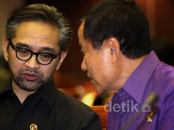 Menkum HAM-Menlu Raker dengan Komisi III