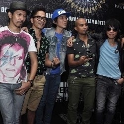 Lelang Gitar dan Lagu, Slank Sumbang Rp 160 juta untuk Manado