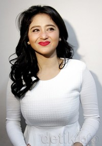 Dewi Persik saat ditemui di Trans TV, Tendean, Jakarta Selatan, Rabu (5/2/2014). Asep/detikHOT.