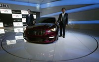 Produsen mobil terbesar di India, Maruti Suzuki India memperkenalkan mobil konsep yang dinamai Suzuki Ciaz. Reuters/Adnan Abidi.     