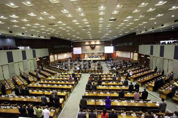 Pimpinan DPR Capek Ingatkan Anggota Pembolos