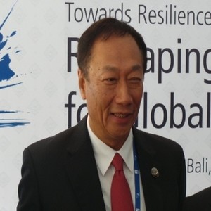 Ini yang Bikin Bos Foxconn Luluh dengan Jokowi
