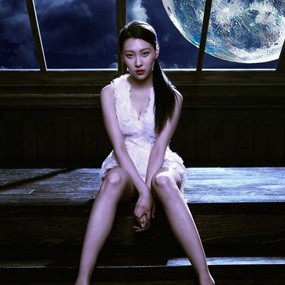 Mengintip Foto Teaser Comeback Full Moon Sunmi