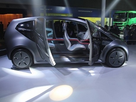 Konsep ConnectNext Jadi Mobil Masa Depan Tata Motors