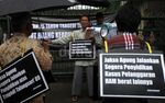 Korban Talangsari Gelar Aksi di Kejagung