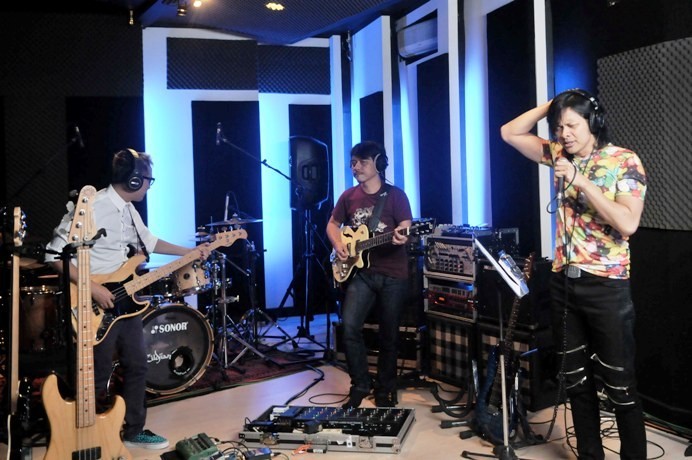 GIGI Sukses Rilis Single dengan Live Streaming Selama Tujuh Jam