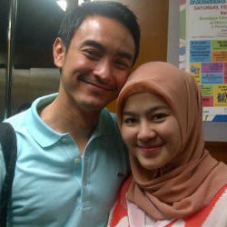 Istri Hamil, Zumi Zola Konsultasi ke Darius