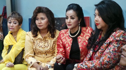 Tak Ada Lagi Tawa Ceria di Rumah Nia Daniati dan Farhat Abbas