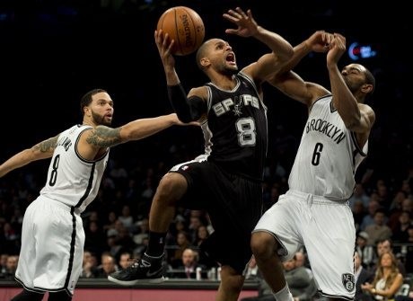 Spurs Tumbang di Brooklyn