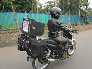 Motor Unik Pakai Komputer, Siap Hibur Pengguna Jalan