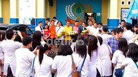 Tak lupa dr Ayu Dkk berfoto bersama dengan pimpinan RS Prof dr RD Kandou Malalayang bersama rekan sejawatnya.     
