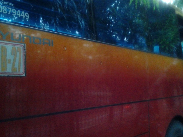 Ini Penampakan Lubang Bekas Tembakan di Badan Bus TransJ Koridor IX
