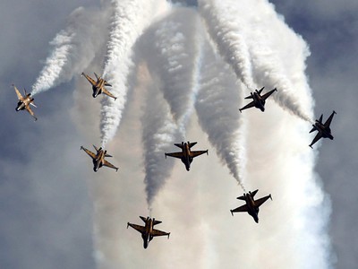 Jet Black Eagles Korsel Menari di Langit Singapura
