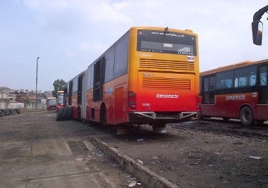 Melongok Ratusan Bus TransJ yang Rusak di Bengkel