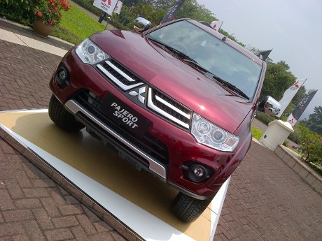 Kapan Ada Pajero Sport Bensin, Mitsubishi?
