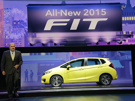 Cacat pada Transmisi Honda Recall Jazz Hybrid dan SUV Vezel