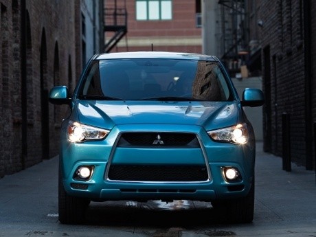 Mitsubishi Baru Naikkan Harga Pajero dan Outlander Sport