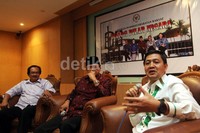 Anggota DPR RI Ahmad Yani dan Ketua MPR RI Sidarto Danusubroto menjadi pembicara dalam diskusi Pilar Negara dengan tema Penguatan Lembaga MPR di Gedung Parlemen.     
