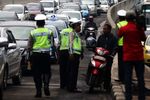 Pemotor Masih Lewati JLNT Tanah Abang