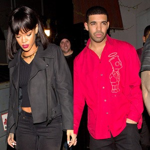 Drake dan Rihanna Kepergok Jalan Bareng Lagi