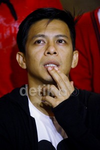 Karena 100 persen yang diperoleh Musica akan disumbangkan kepada saudara kita yang terkena musibah bencana, ucap Ariel lagi.