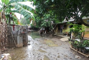 Di Lingkungan Kumuh Ini, Wanita dengan Tumor di Sekujur Tubuh Tinggal