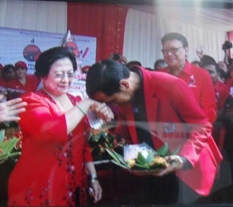 Paksakan Mega-Jokowi, PDIP Bisa Gigit Jari