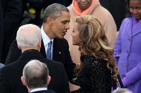 Hah?! Presiden Obama Digosipkan Selingkuh dengan Beyonce