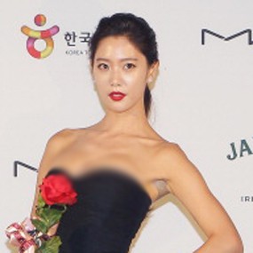 Clara Tetap Eksis di Tengah Kritikan dan Cacian