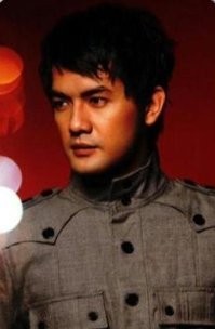 Laris Sebagai Hipnotis, Revand T Narya Tak Tinggalkan Akting