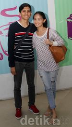 Keakraban Joanna Alexandra dan Keluarga Kecilnya