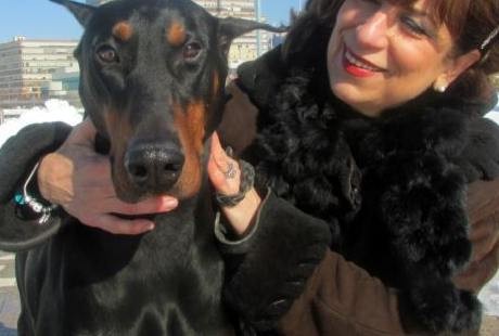 Berkat Anjingnya, Wanita Ini Selamat dari Kanker Payudara Ganas