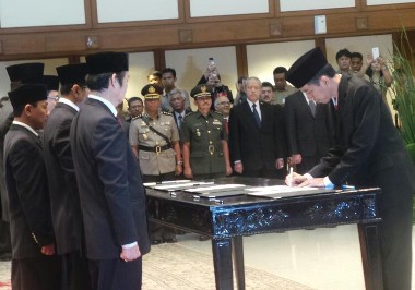 Jokowi Lantik 26 Pejabat Eselon II Pemprov DKI