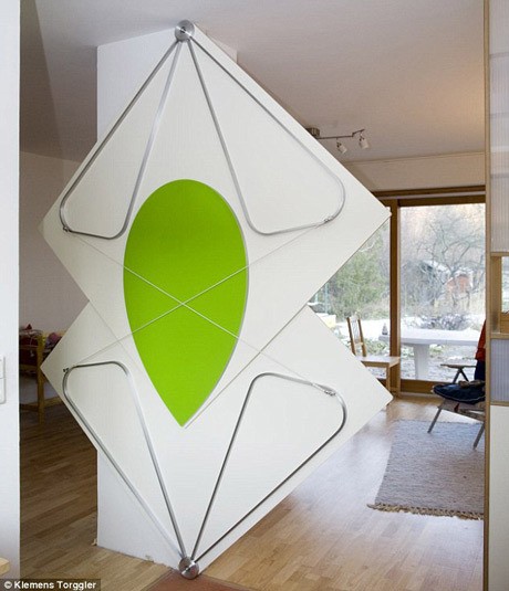 Pintu Ini Bisa Melipat Seperti Origami