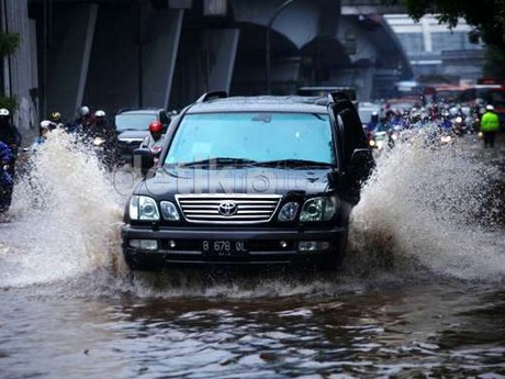 Cuaca Dingin Bikin Mobil Jadi Boros BBM