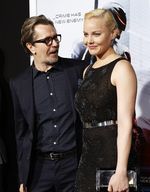 Abbie Cornish di Premiere Robocop