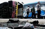 Bus Terguling di Jalur Pantura Pasuruan