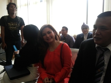 Nia Daniati Tak Mau Lagi Bahas Apapun tentang Farhat Abbas