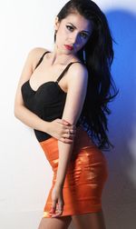 Gaya Sensual Vanya Shinta