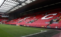 The Kop pada awalnya merupakan tribun berdiri, namun Anfield kemudian berubah menjadi sepenuhnya bertempat duduk pada tahun 1994.