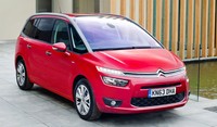 Citroen C4 Picasso yang merupakan MPV generasi kedua Citroen yang dirancang untuk mengakomodir konsumen kelas atas Citroen. Mobil ini juga memiliki rival yang cukup berat yakni Ford C-Max dan Renault Scenic. (dok: NewsPress.co.uk).