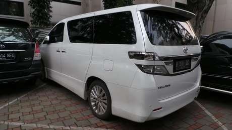 Vellfire Diduga Pemberian Wawan Dibeli 2008, STNK Atas Nama Jennifer Dunn