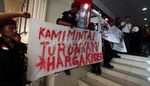 Pedagang Pasar Baru Demo Harga Kios