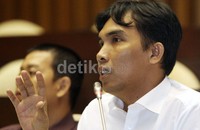 Dalam rapat tersebut, komisi II DPR meminta masukan terhadap Daftar Inventarisasi Masalah (DIM) RUU tentang pertanahan dari sejumlah pakar.