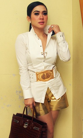 Syahrini Galau Lihat Indonesia Dilanda Bencana