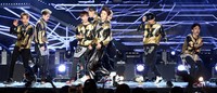 EXO saat tampil di acara Gaon Chart KPop Awards 2014. AFP PHOTO/STARNEWS.