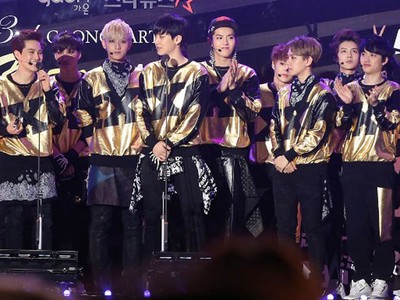 EXO Berjaya di Gaon Chart KPop Awards